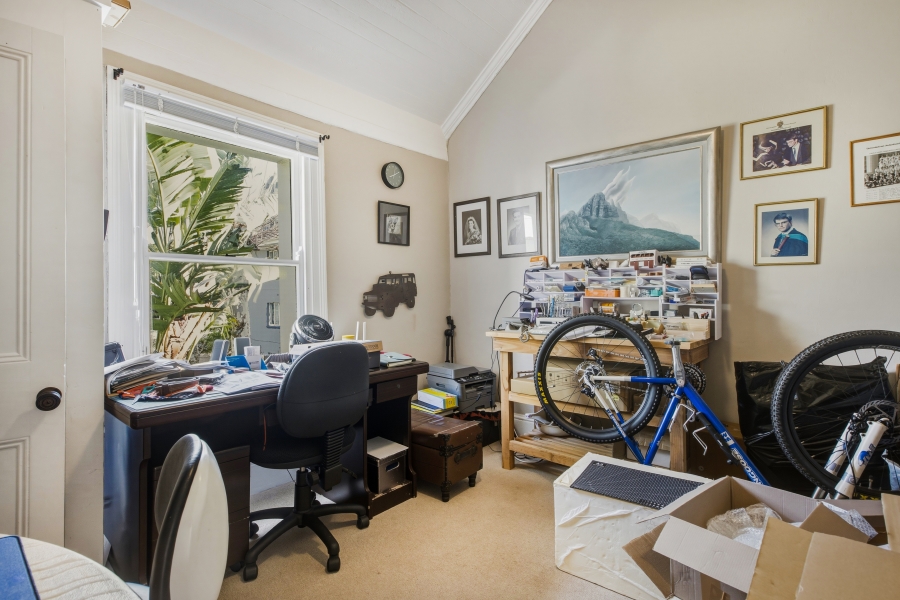 3 Bedroom Property for Sale in Green Point Western Cape